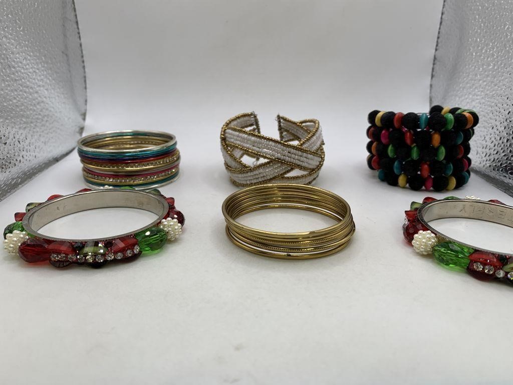 LARGE BRACELET LOT