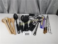COOKING UTENSILS, SKEWERS, CANDY THERMOMETER