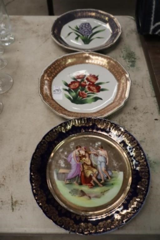 COLLECTIBLE PLATES