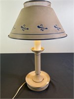 Country Metal Tole Table Lamp