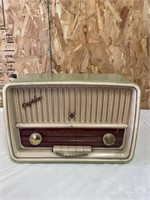 Vintage green radio
