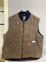 Men’s Carhart vest.