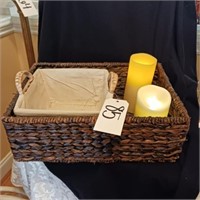 2 BATTERY OPERATED CANDLES, 2 BASKETS