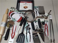 20 ASSORTED KITCHEN UTENSILS BY "PUBLIX BRAND"