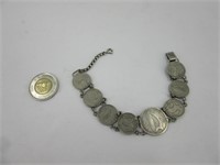 Bracelet avec pièces de monnaie vintage