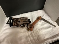 Gloves and coghlans pocket saw