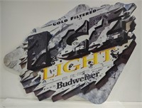 (QQ) Budweiser Cold Filtered Ice Draft Light Beer