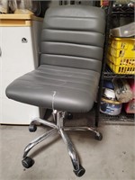 L- Faux Leather Armless Office Chair