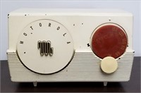Motorola Model 52R Tube Radio