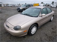 1998 Ford Taurus Sedan