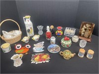 Small decorative items, and repack holders, salt,