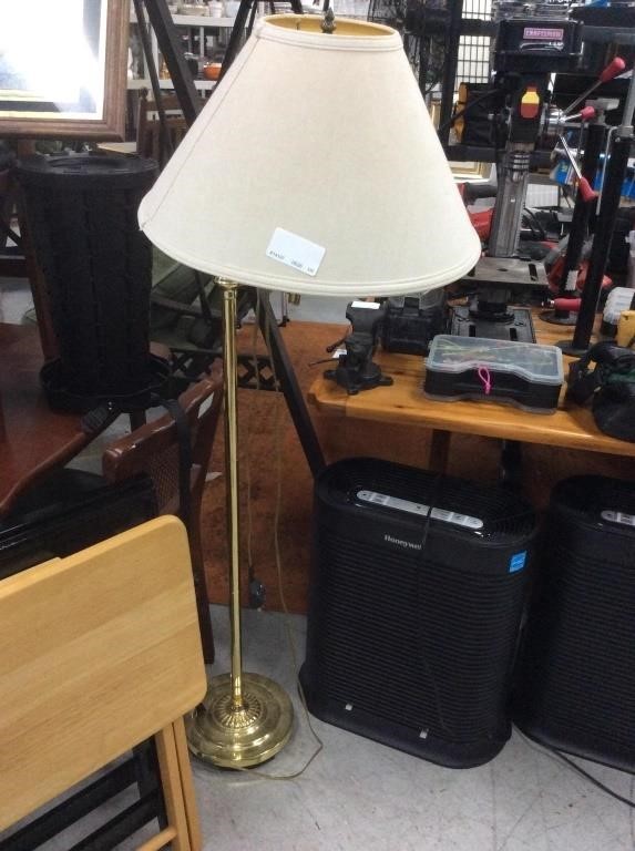 Floor lamp