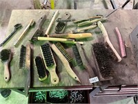 Assorted wire brushes