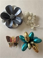 LOT OF 4 BROOCHES PINS