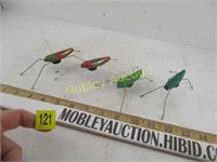 1950 VINTAGE SUCTION TIN TOY JUMPING GRASSHOPPER