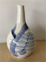 Ikuzi Teraki Fine Japanese Glazed Pottery Vase