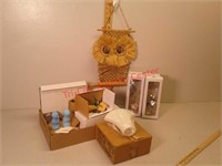 Macrame owl and misc decorative items