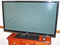54" LG Flat Screen TV w/ Remote