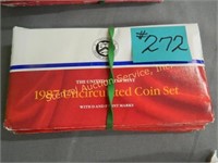 (5) 1987 P&D Mint Set w/Half Dollars