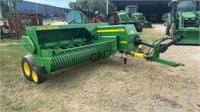 John Deere 348 Square Baler