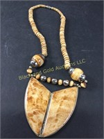 Ladies necklace with shell beads & more