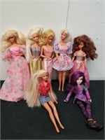 Group of Barbies some are vintage