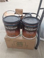 (4) gallons of deck stain