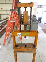 Central Hydraulics 12-Ton Shop Press