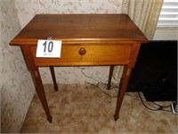 1 drawer table 28" x 16"
