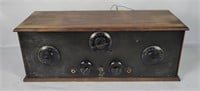 Antique Tube Radio In Wood Case