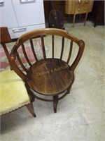 Round Bottom Corner Chair