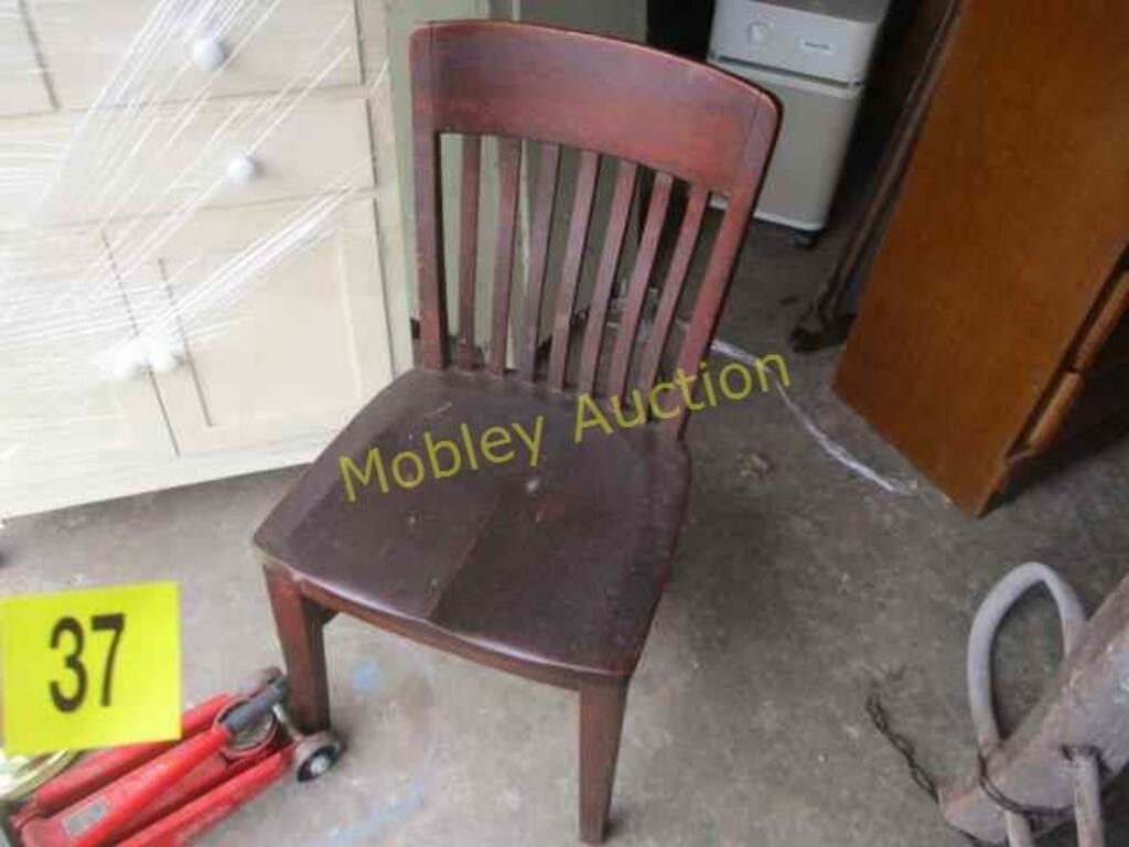 WOOD CHAIR-PICK UP ONLY(GIBBS)