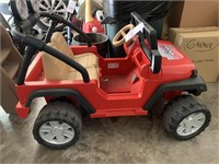 FISHER PRICE BATTERY OPERATED JEEP CHILDS VEHICLE