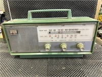 Dryco Super deluxe 8 transistor radio