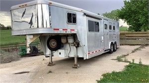 1997 23 x 8 featherlight stock trailer with