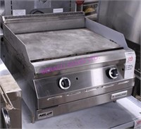 1X, 24" GARLAND GRIDDLE GD-24GTH T/T S/S