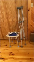 Crutches & tub seat