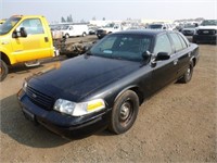 1999 Ford Crown Victoria Sedan