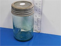 CROWN JAR T. EATON COMPANY WINNIPEG WITH LID