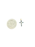 1.5 GRAM 14K YELLOW GOLD WOMENS CROSS PENDANT