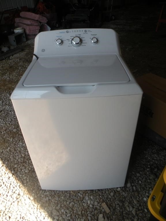 GE Top Load Washer In Very Nice Shape