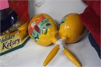 HAND PAINTED MARACA'S