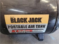 7 GALLON PORTABLE AIR TANK