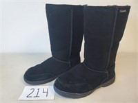 Women's Bearpaw Boots - Size 10