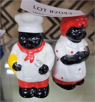 UNMARKED BLACK AMERICANA S&P SHAKERS