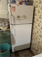 Hotpoint refrigerator, it is working