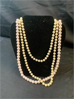2-Costume pearl necklaces