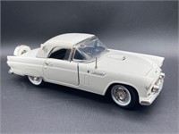 Danbury Mint 1956 Ford Thunderbird 1:24 Diecast