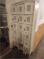 SET 18 LOCKERS