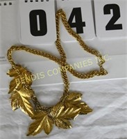 Vintage Jewelry Gold  Color  Leaves Necklace 22"